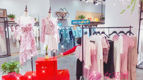 开女装店开店流程（含投资+陈列技巧+避坑）≤30字