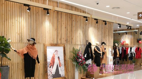 开服装店开店流程投资选址进货渠道避坑详解