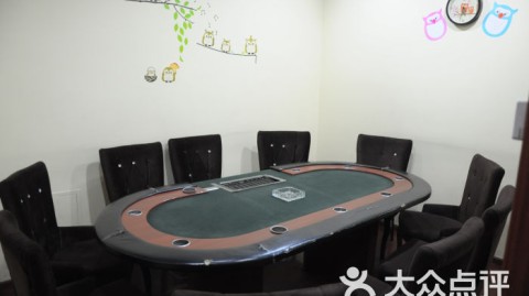 双主题饮吧新手开店全攻略：投资成本+选址技巧+避坑指南