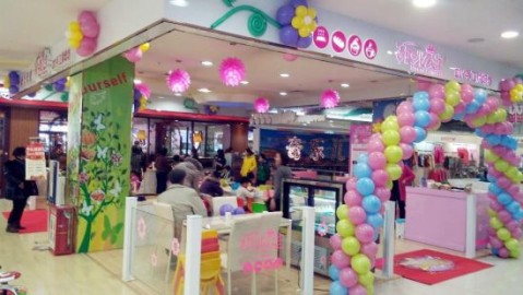 销售主管跨行DIY蛋糕：70平月营8万，养店一年熬出头