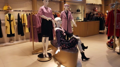 新手开服装店开店流程：零基础怎么开一家时款女装店
