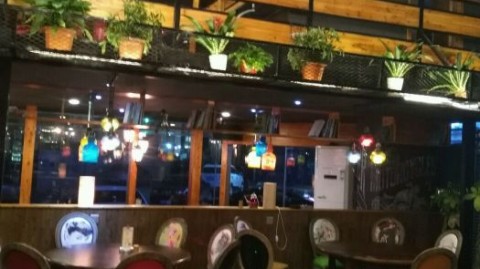 开沐目主题餐厅店加盟流程投资多少钱利润回本周期选址技巧与避坑指南