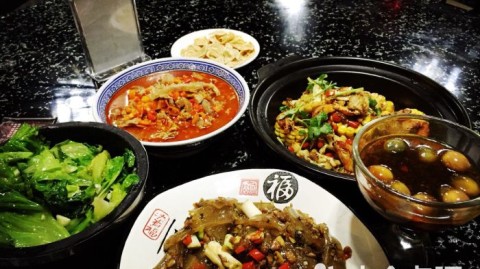 新手开砂锅主题餐厅开店流程投资利润全攻略