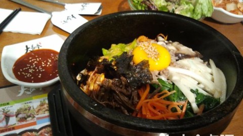 新人必看：新手开石锅主题餐厅开店流程与投资预算避坑＞