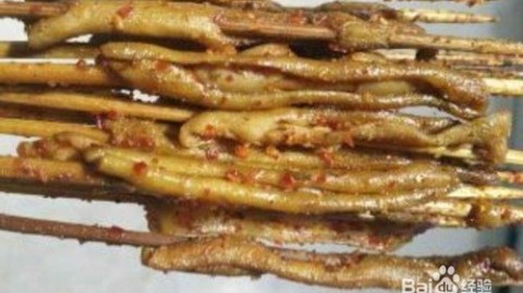 刚辞职那几天，连续吃了三天的烤鸭肠：7天日销破500份的年轻人小店复盘