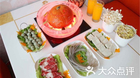 卡车司机转行开火锅店：80平月营10万，他说选址累但值