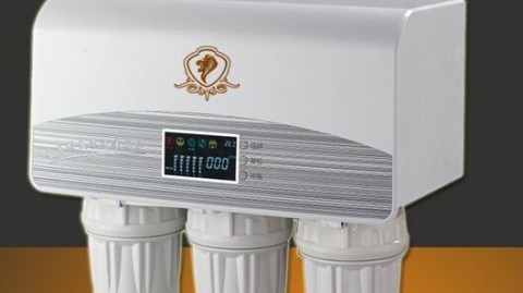 《35岁汽修老板转行商用净水：28万起步，200台设备在租，他说租赁是真做了才知道的后门》