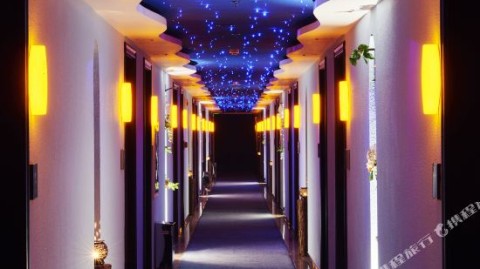新手开一家花店要投资多少钱？2026年花店开店流程+选址技巧+进货渠道超全攻略