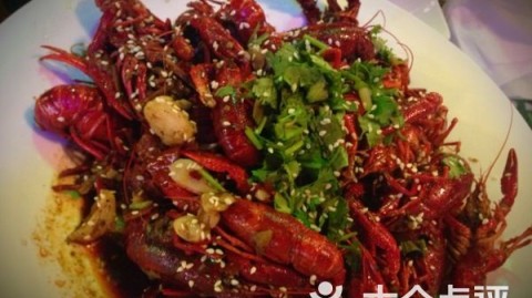 新手开大虾主题餐厅店：2026开店流程+投资利润+选址进货全套攻略（少走90%弯路）