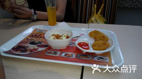 标题：牛小嗨主题快餐开店流程投资成本避坑指南