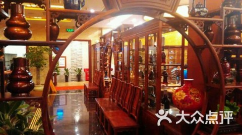 新手开海鲜餐厅店必看：蒸嗨海鲜主题餐厅全流程与避坑